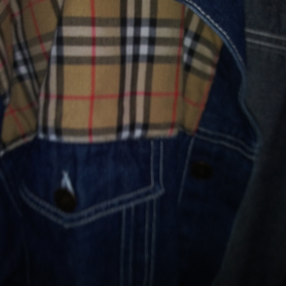 Burberry denim jacket - Picture 12 of 12